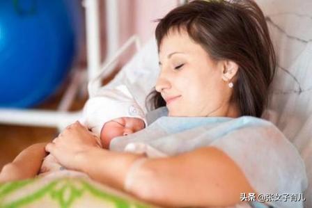 哺乳期吃的东西宝宝能吸收吗_喂奶可以吃东西吗_哺乳期间宝妈不能吃什么东西